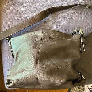 Coach Elegant Brown Leather Shoulder Bag